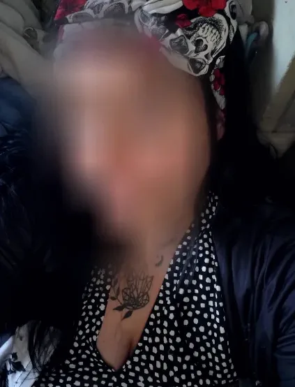 Bernadette, 36