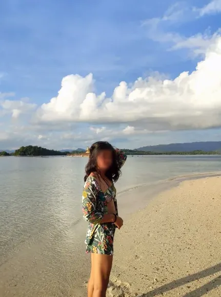 Bettina, 26