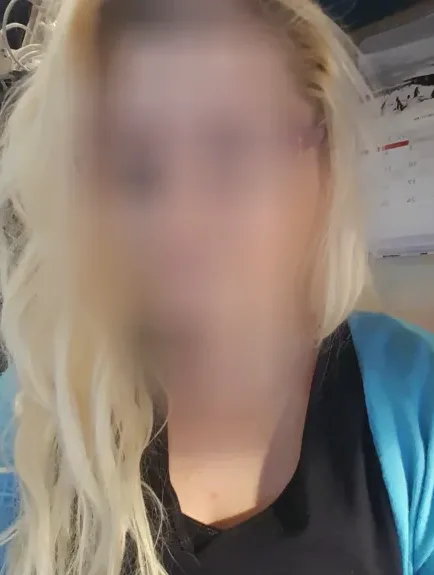Chiara, 40