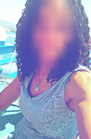 Clara, 34
