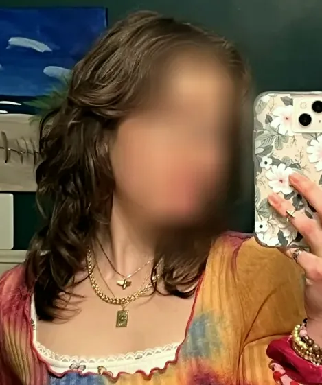 Dilara, 20