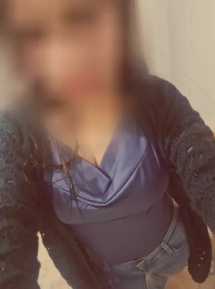 Dilara, 33