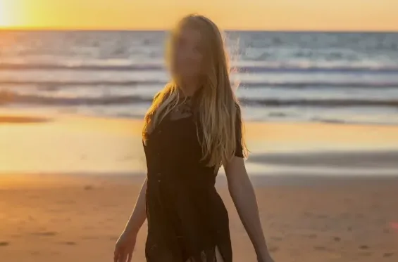 Doris, 32