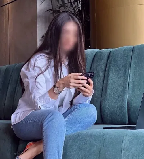 Esra, 38
