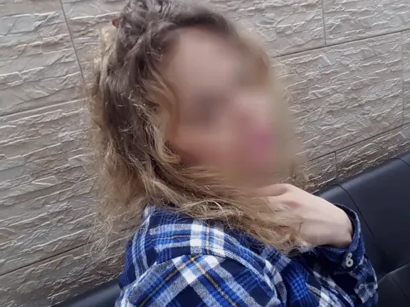 Isabella, 33