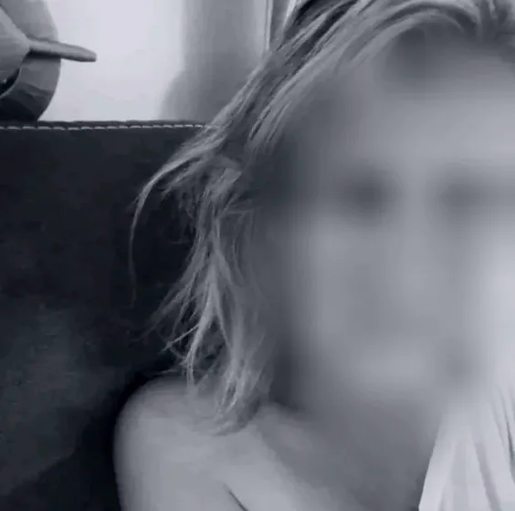 Kathrin, 36