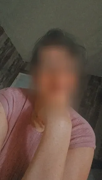 Katrin, 27