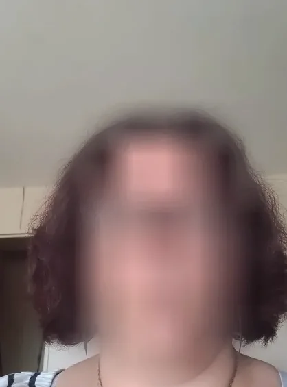 Laura, 37