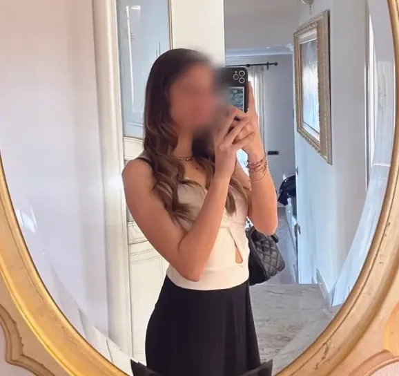 Lisa, 19