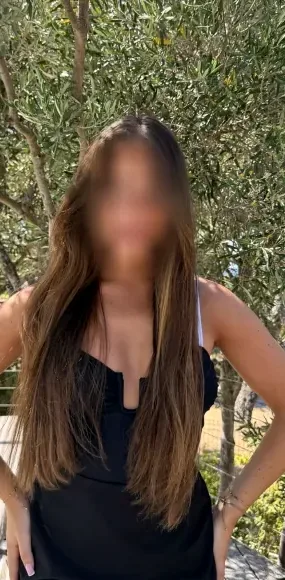 Martina, 35