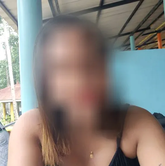Sabrina, 34