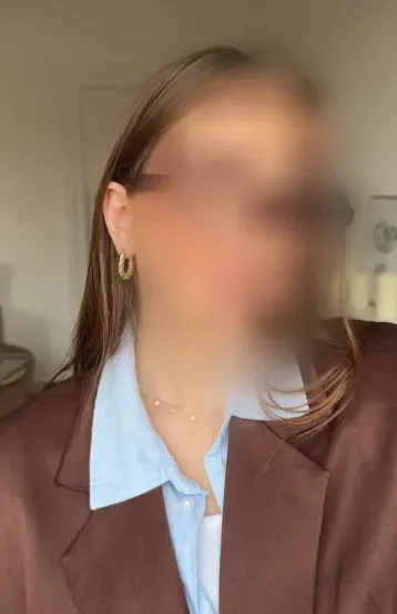 Theresa, 32